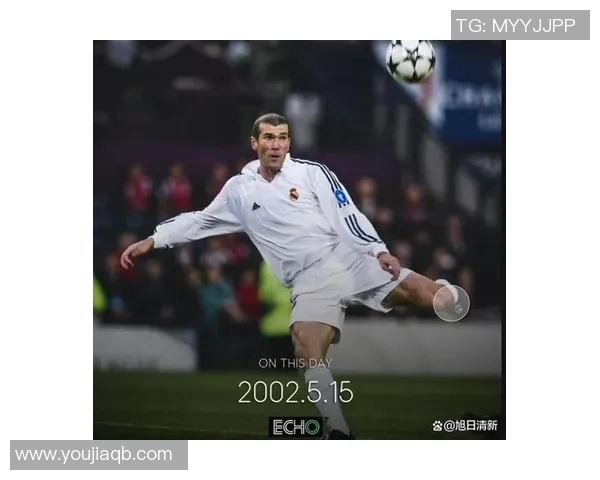 年轻足球明星帅气风采尽显青春活力的精彩瞬间