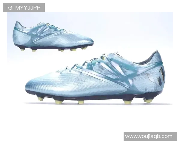 足球明星推荐的顶级足球鞋选择指南助你提升球技表现